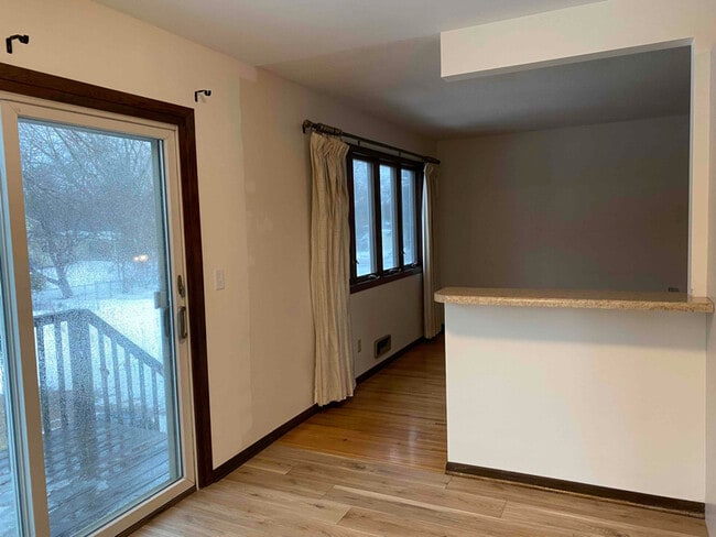 Photo - 425 Edgewood Ave