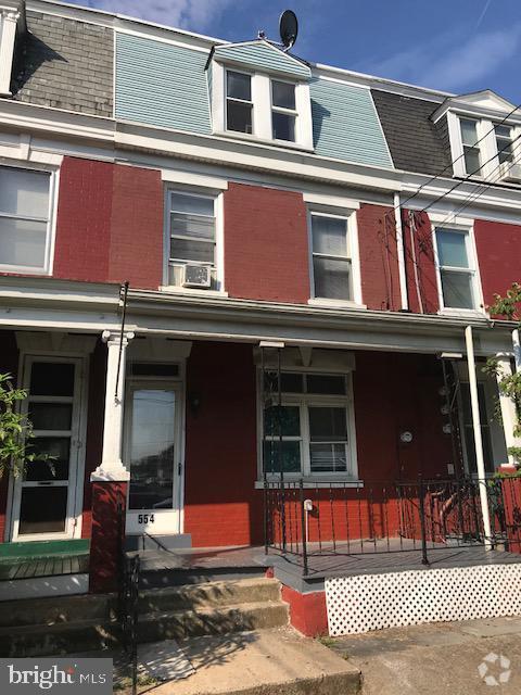 Building Photo - 554 N Plum St Rental