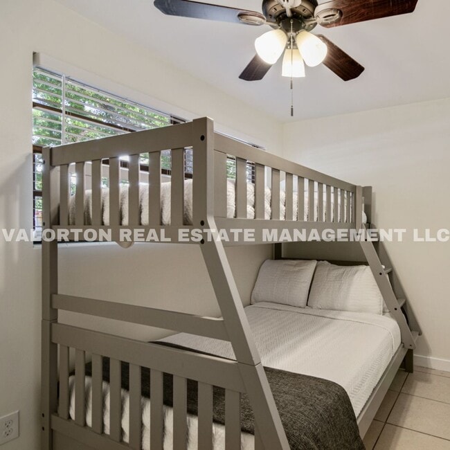 Photo - 1202 Princeton Rd