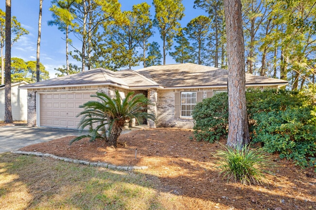 31 Bay Walk Ct