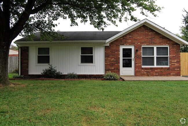 Building Photo - Three Bedroom / 1 Bath Home with 2 Car Det...