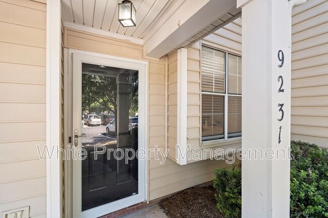 Photo - 9231 Kings Canyon Dr