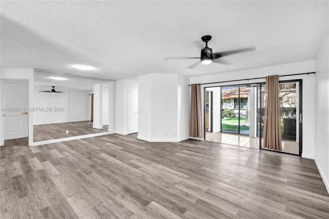 Photo - 3405 Emerald Oaks Dr Unit 00