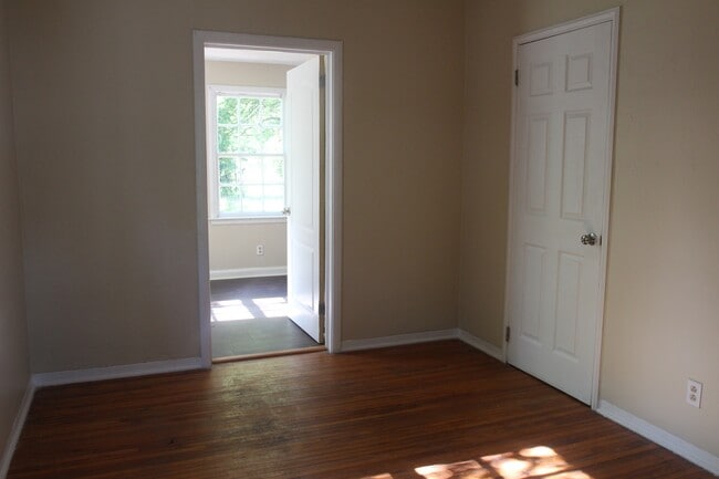 Photo - 1402 6th Ave