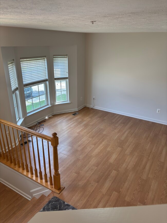 Photo - 526 Harbour Ct