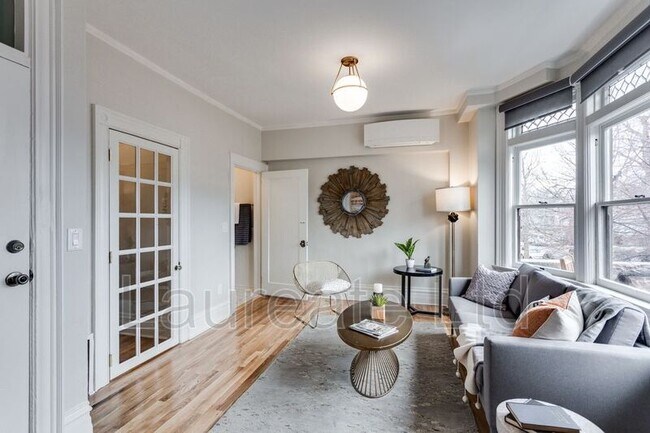 Photo - 1452 Detroit St Unidad #2