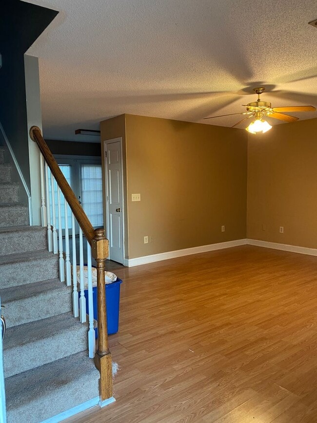 Photo - Lovely 2 bedroom Townhome