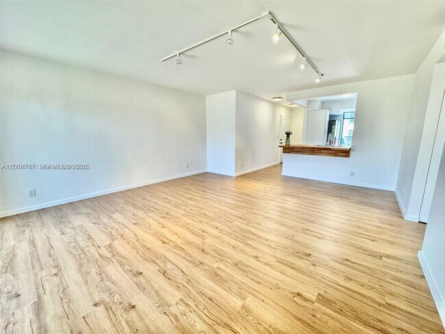 Photo - 715 Gardens Dr Unit 103