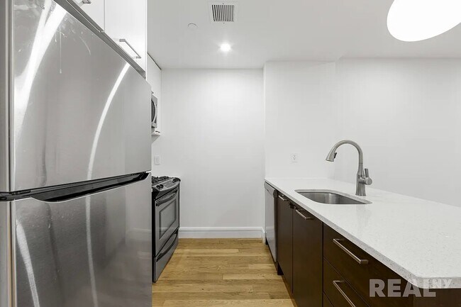 Photo - 525 Union Ave Unit 2A