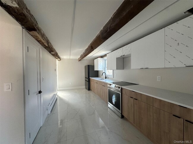 Photo - 1445 Burlingham Rd