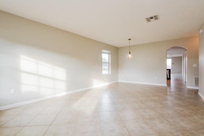 Photo - 3627 Ryegrass St