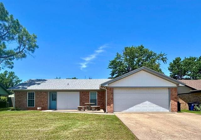 Building Photo - 204 Windcrest Dr Rental