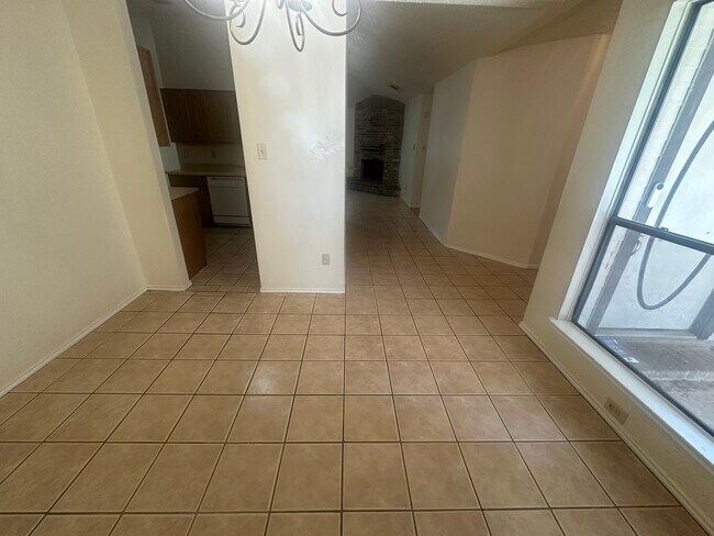 Photo - 9515 Brook Green