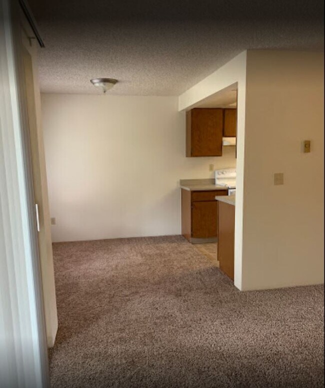 KINGSGATE MEADOWS APTS
