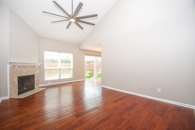Photo - 239 Malone St Unit B