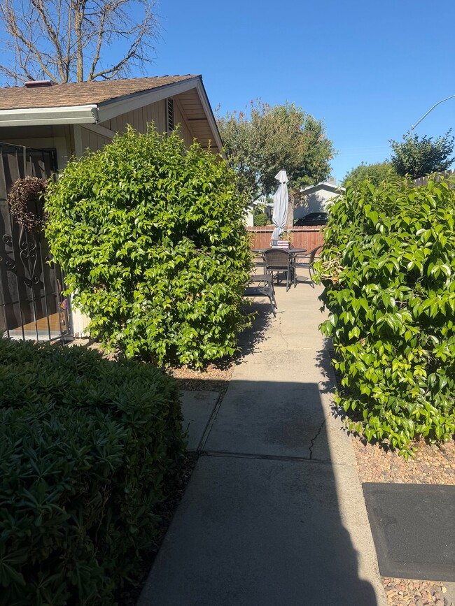 Photo - 3001 Quail Hollow Dr Unit A