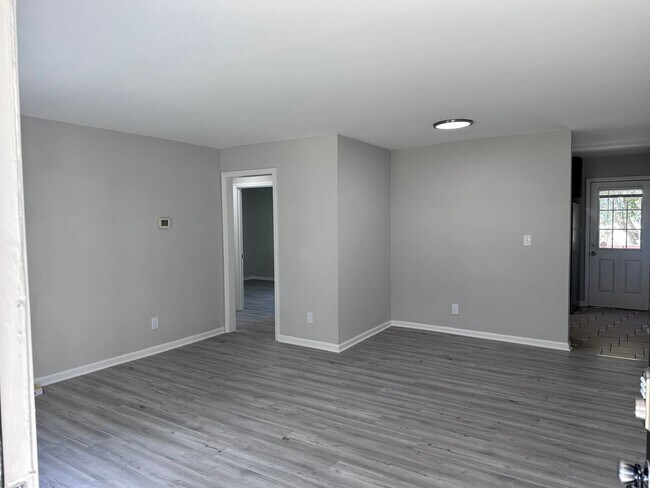Photo - 4720 Hoyle Dr Unit 4720 Hoyle Drive B
