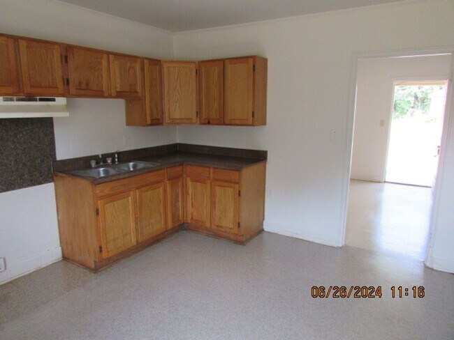 Photo - 17 Dixie Dr Unit B