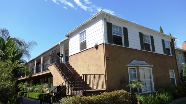 Primary Photo - 2035 Pine Ave