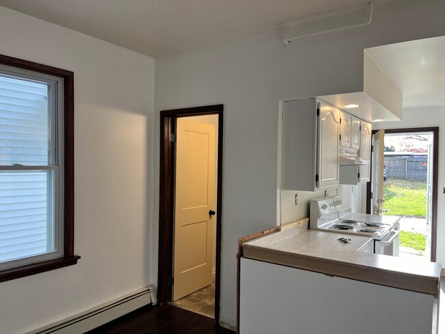 Photo - 1329 Walnut Dr