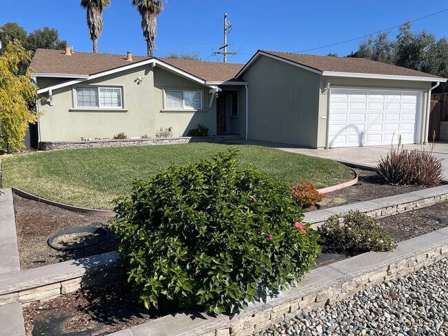 Photo - 5065 Hyde Park Dr