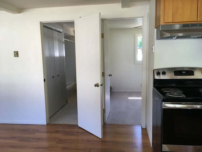 Photo - 101 NE Byron Pl