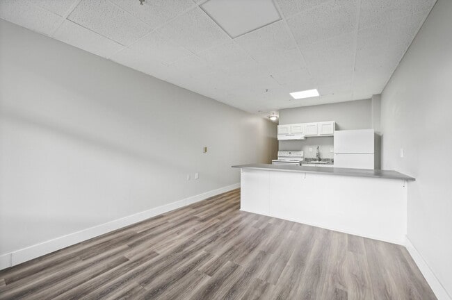 Photo - Franklin Park Apartments Unit 102