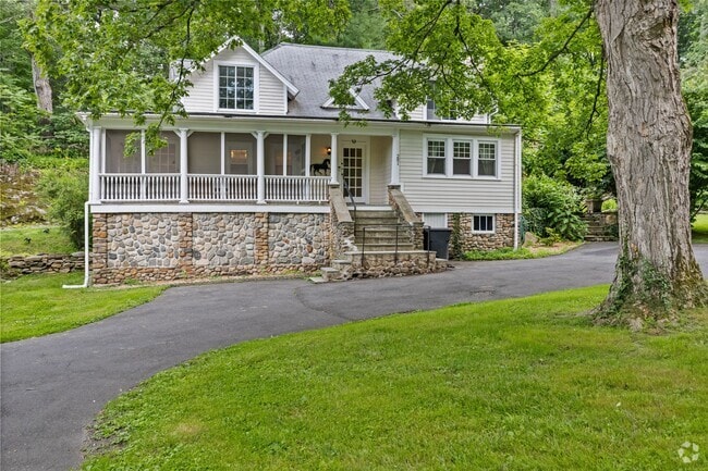 Building Photo - 281 Riversville Rd Rental