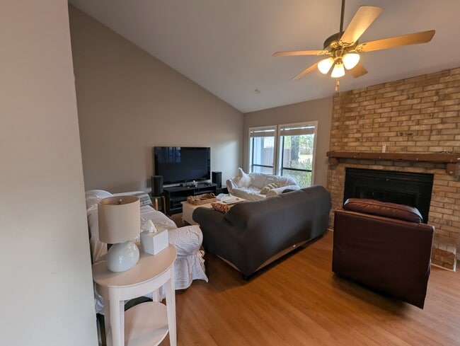 Photo - 2802 Pierre Pl