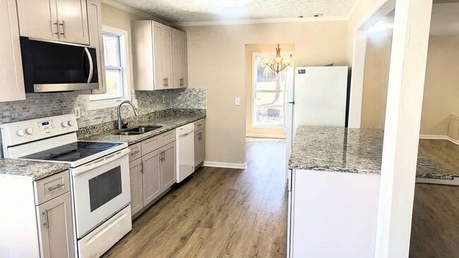 Photo - 1297 Herrington Rd