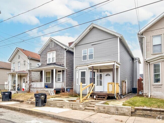 Building Photo - 3 Bedroom Updated Home in Aliquippa