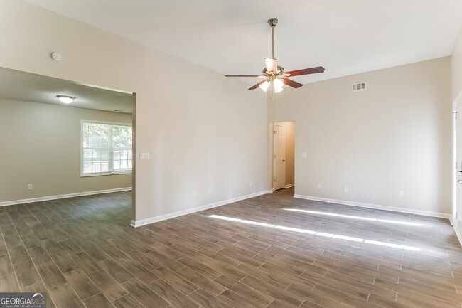 Photo - 719 Woodwind Dr