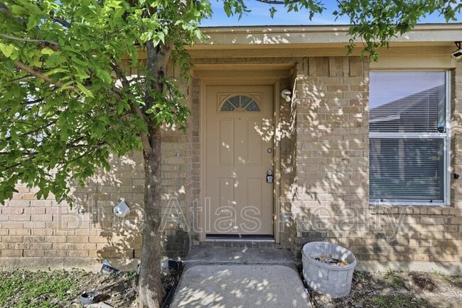 Photo - 125 Cambridge Dr