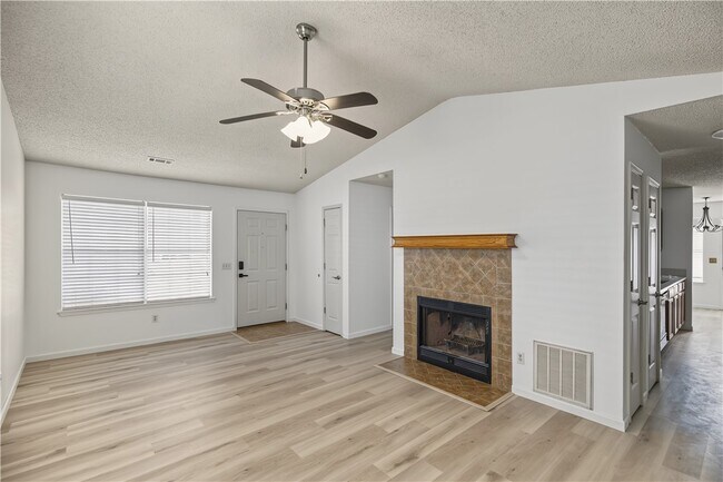 1602 Parkview Pl