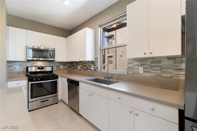 Photo - 11257 Rainbow Peak Ave Unit 212