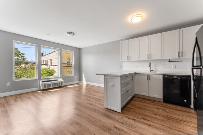 Photo - 20 Canfield St Apartment Unit J3