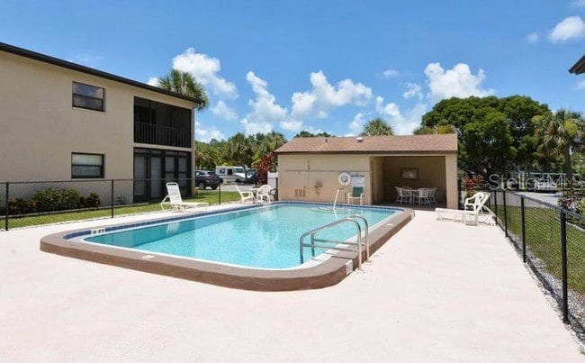 Photo - 7209 Cloister Dr Unit 102