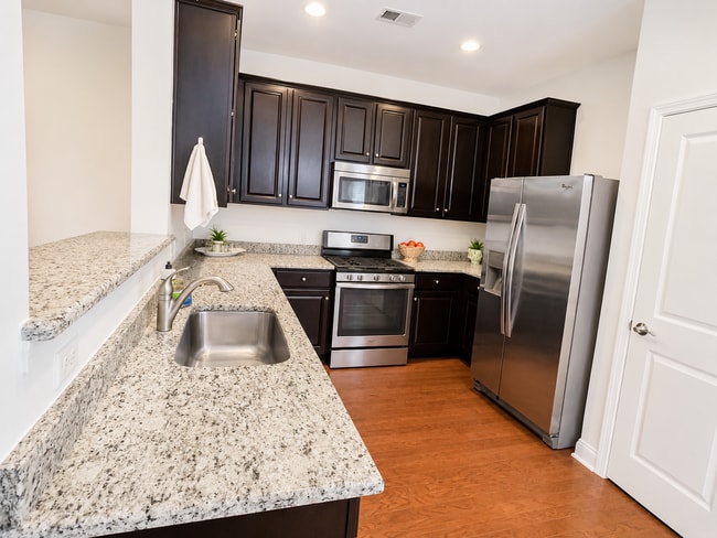 1107 Bennington Dr