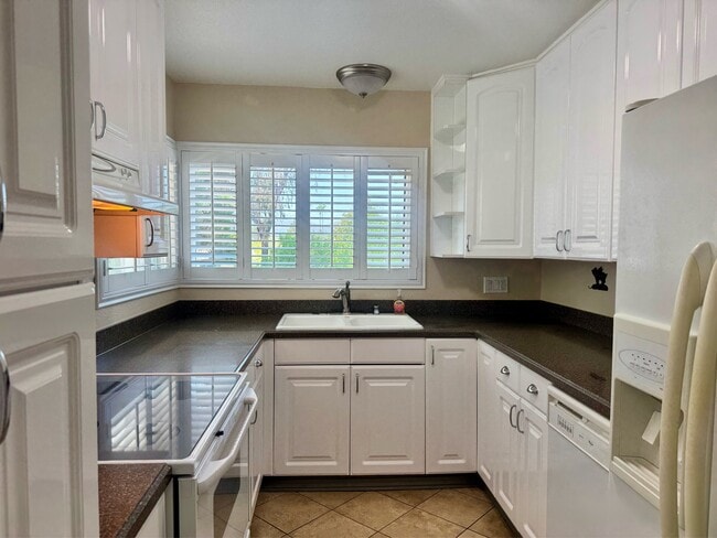 Photo - 17607 Pomerado Rd
