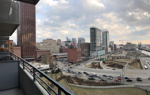235 W Van Buren St Unit 1411