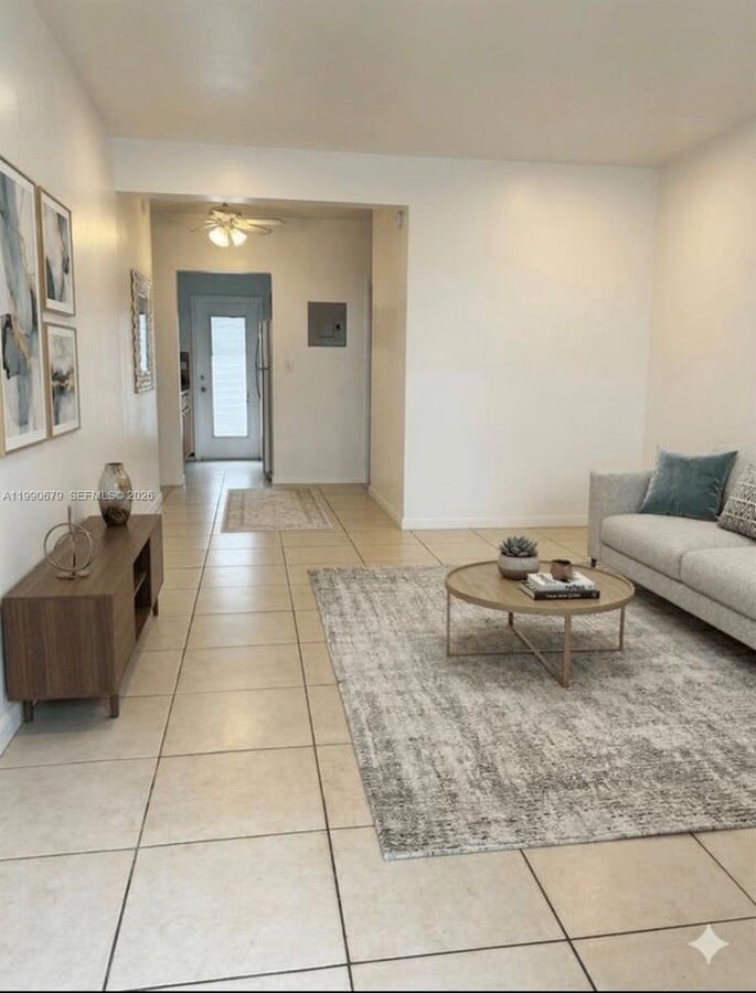 Photo - 934 Meridian Ave Unidad 7