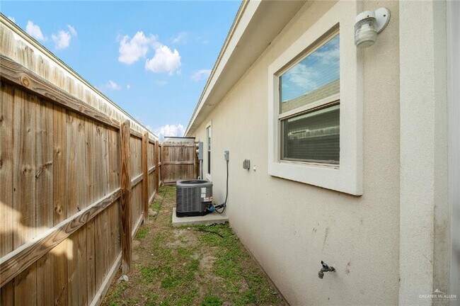 1415 Marcela Dr Unit 1