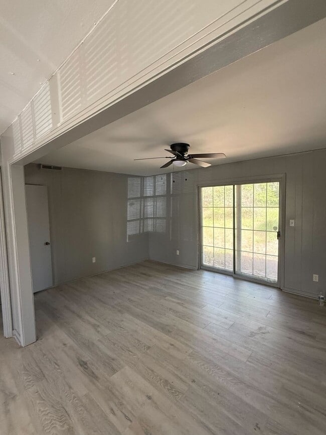 Photo - 3 Bed 2 Bath - Nice House in South Jackson on McDowell