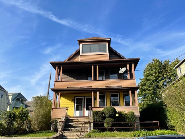 Photo - 15 6th St Unidad 15 6th St. FIRST FLOOR