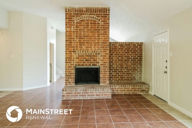 Photo - 12418 Meadow Briar Dr