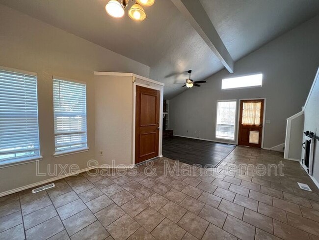 2137 Goodrich Dr