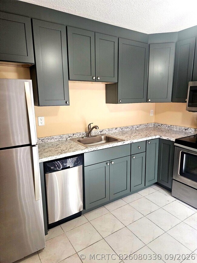812 NE 2nd St Unidad 2