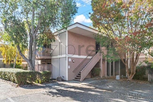 Photo - 280 Easy St