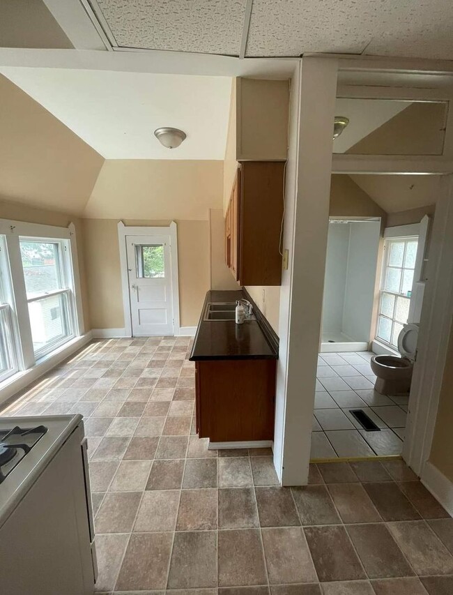 Photo - 312 S 12th St Unidad 312 1/2 S. 12th