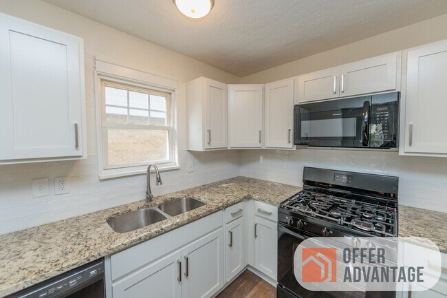 Photo - 1529 Parkhill Rd